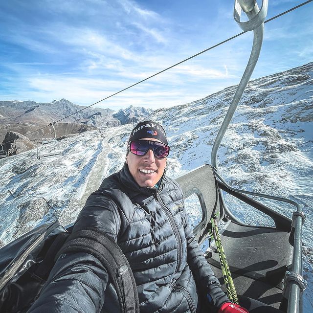 FILLON MAILLET Quentin, Notre période
altitude se
poursuit à
Tignes 🏔
L’occasion de
chausser les
skis et de
retrouver nos
sensations avant
la Norvège 🇳🇴 ❄️
.
#tignes #ski
#adventure
#mountain