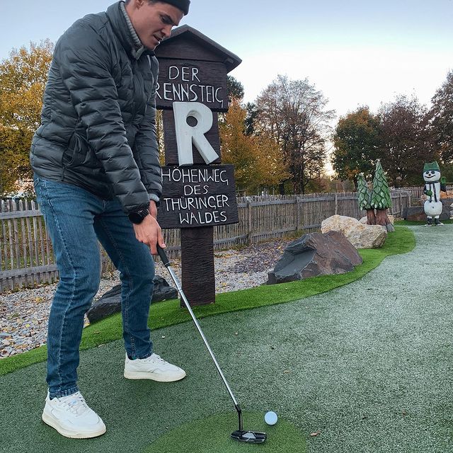 HORN Philipp, War ein
Hole-in-one 🤥😅
#teamthüringen23
#dasistthüringen
#meinthüringen
#lebeninthüringe
n