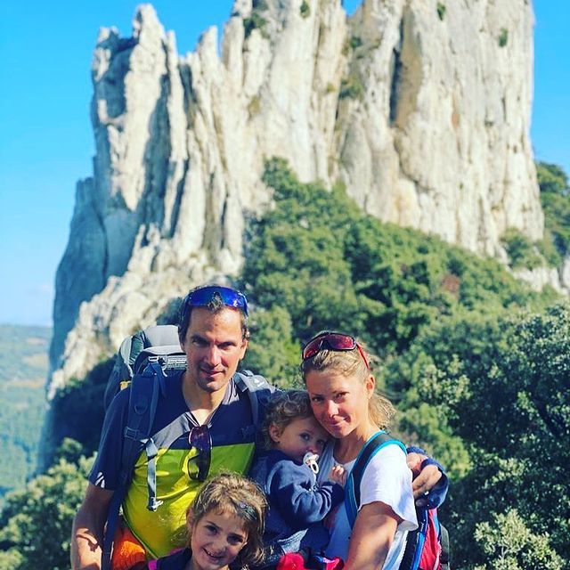 DORIN HABERT Marie, En famille en
vacances !
Changement de
décor et de
(petite)
montagne
provençale !!