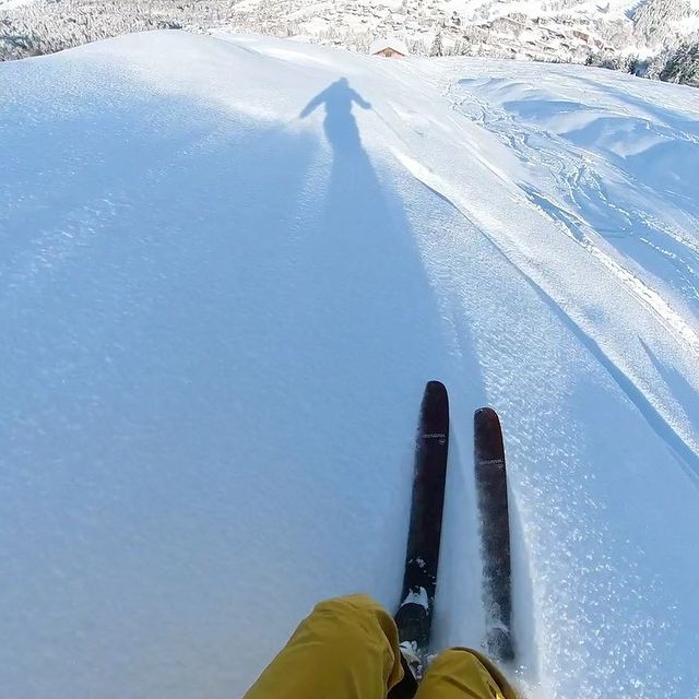 FOURCADE Martin, Pile ou face?
J’aurais aimé
pouvoir y aller
aujourd’hui...😭
☀️❄️