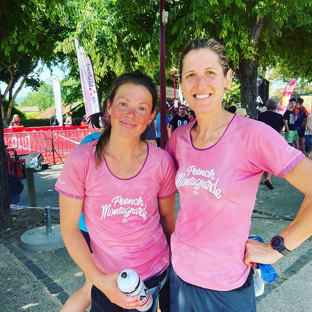 DORIN HABERT Marie, On prend les
mêmes, on change
le vert pour du
rose et puis on
repars !
Rebelotte pour
le duo du
dimanche, à
travers les
vergers avec
@alexiacoudray
et l’équipe
@cimalpofficial
! Un chouette
moment à courir
merci a l’orga
des
@duohermitage
duohermitage