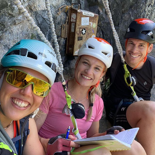DAHLMEIER Laura, How to refresh
in summertime?
Climbing next to
waterfalls
💦🧗🏻♀️
#bettertobefast
#climbing
#waterfalls
#viaferrata
#ötztal #refresh
#cooldown
#sharethepassion
#summervibes