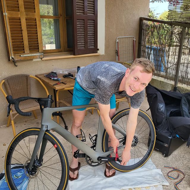 DOLL Benedikt, Nicht nur ich,
sondern auch das
Rad sind gut im
Trainingslager
angekommen.
Wattmesspedale
für beste
Trainingssteueru
ng natürlich
auch am Start.
#garmin
#garminrally