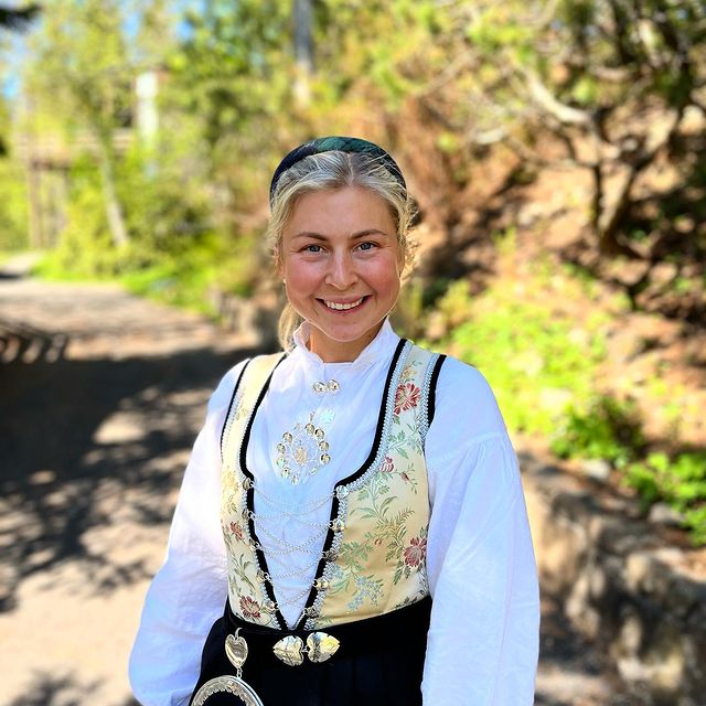 TANDREVOLD Ingrid Landmark, Gratulerer med
dagen🥰🥳🇳🇴!!!