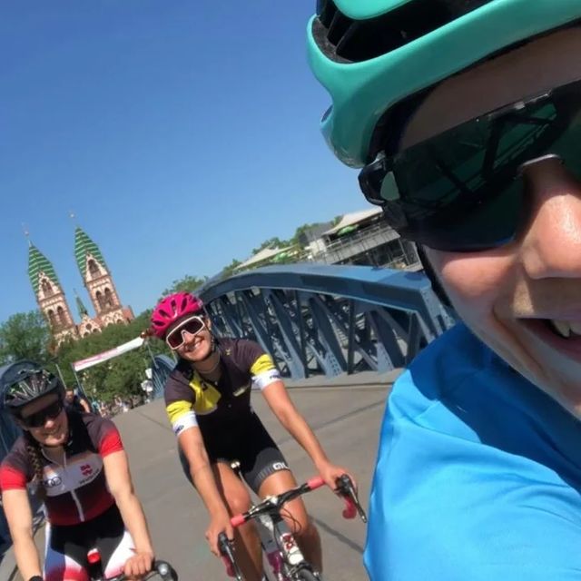 BRAUN Sabrina, 🔜🚴♀️🦵
Danke Susi fürs
Tempo 😉
#radeln
#frankreich
#schönwars
#spitzensportbun
deswehr