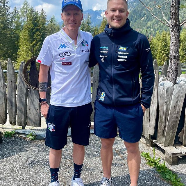 HOFER Lukas, New season
brings new
opportunities! 🤩
Very excited and
grateful to
obtain the
chance to train
together with
the Swedish
team! 🙌 A huge
thanks to the
@svensktskidskyt
te ,
@federazione_spo
rt_invernali ,
@cscarabinieri &
@johanneslukas_j
l to make this
possible.
Looking forward
to this upcoming
project &
partnership.