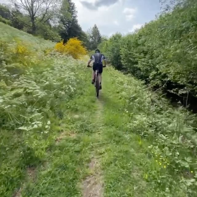 CLAUDE Fabien, Vous devinerez
jamais qui j’ai
croisé pendant
cette sortie...😎