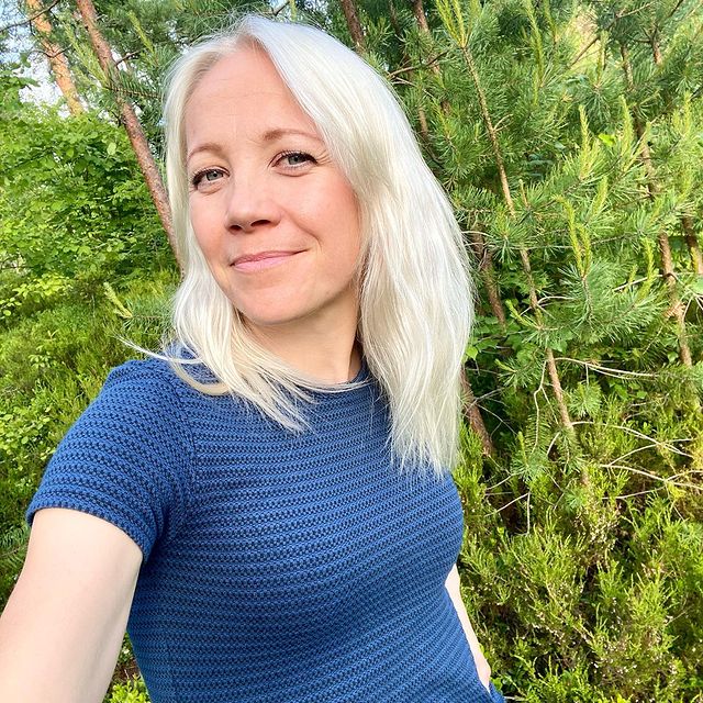MAKARAINEN Kaisa, Happy midsummer
you all!
I’m very happy
and honored to
tell you that
IBU Athletes’
Committee has
appointed me as
its fifth member
and as the
Athletes’
representative
in the IBUs’
Technical
Committee.
I feel really
thankful for
this opportunity
to continue my
work with
international
biathlon family.
Already the work
with IBU academy
group has been
interesting but
being a part if
TC is something
I’m really
looking forward.
😊
Thank you all
biathletes for
this confidence
🙏🏼 I’ll do my
best.
—
Hyvää
juhannusta!!
Ilokseni voin
kertoa, että
IBUn
urheilijakomissi
o on nimittänyt
minut
viidenneksi
jäsenekseen ja
samalla tulen
olemaan
virallinen jäsen
IBUn teknisessä
komiteassa (TC).
Olen todella
otettu tästä
mahdollisuudesta
päästä
vaikuttamaan
urheilijoita
koskeviin
asioihin tässä
asemassa
seuraavien 2-4
vuoden aikana.
Erityisen
kiitollinen olen
urheilijoille,
jotka luottavat
minuun ja
valitsivat minut
tähän toimeen
Henrik
L’abee-Lundin
seuraajana.
#biathlon
#biathlonworld
#ibu
#technicalcommit
tee
