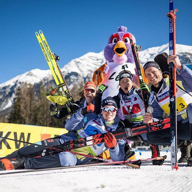 SPARK Lisa Maria, Second place in
today’s mixed
relay - It was
fun!🤠🥈🍫🇨🇭 A
perfect way to
end the European
Championships
with the team in
Lenzerheide!🤩 It
was a pleasure
to race with
@selinagrotian,
@lucasfratzscher
& @dominic_sch !
🥳❤️ #team
#biathlonworld
#biathlon
#lenzerheide
#mixedrelay
#secondplace
#bestroomie 📸:
@k_voigt_fotogra
fie