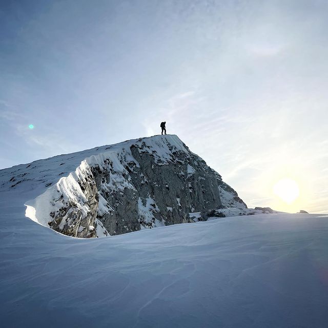 FOURCADE Martin, Freedom
summarized in
one picture.
🏔 #winter #alps
#skitouring
#sunset