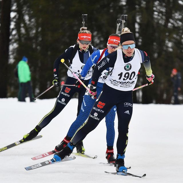 SCHERER Stefanie, Kurzer Rückblick
zu meinen
letzten Rennen
❄️☀️🥵 Um die
Fragen damit zu
beantworten: ja,
ich bin auch
noch da 😎🙋♀️
•
•
#spitzensportpol
izeibayern